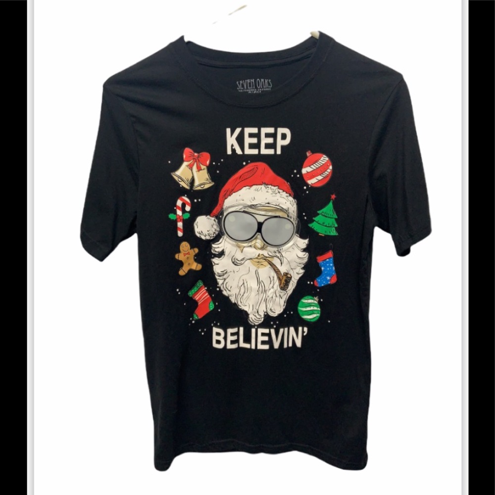 Seven Oaks‎ Christmas tee Santa